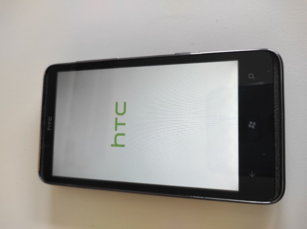 HTC  HD7 – 8GB – Schwarz (Ohne Simlock) Smartphone