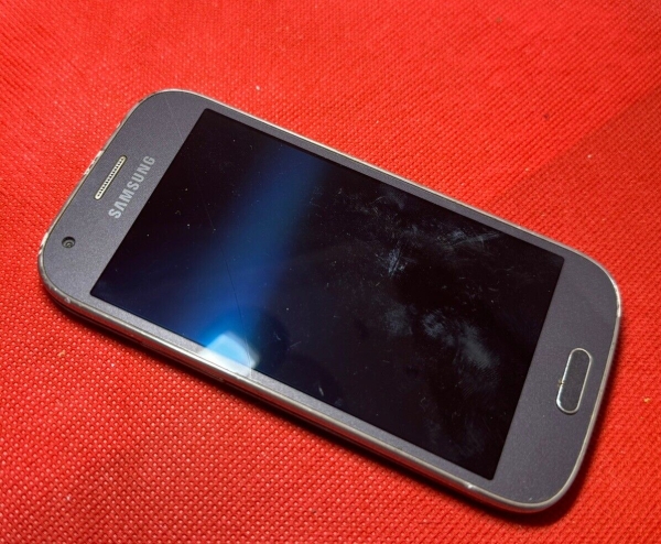 Samsung Galaxy Ace 4 SM-G357FZ grau Smartphone defekt unvollständig