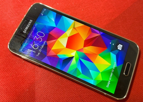 Samsung Galaxy S5 SM-G900F – 16 GB entsperrt Smartphone