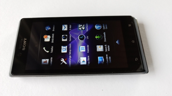 Sony Xperia J ST26i 4 GB Smartphone – Schwarz – Ohne SIMlock top wie neu