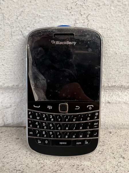 Neu Blackberry Bold Touch 9900 8GB entsperrt schwarz Smartphone