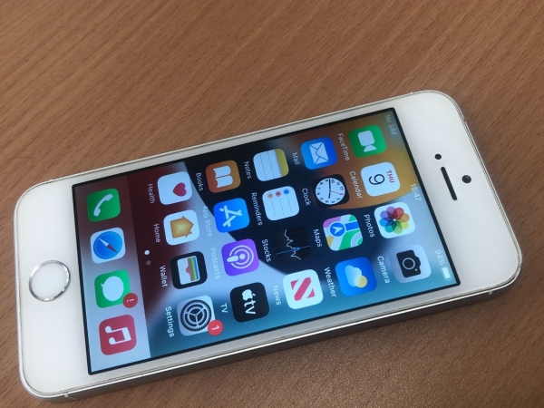 Apple iPhone SE A1723 – weiß silber – 64GB (entsperrt) Smartphone voll funktionsfähig