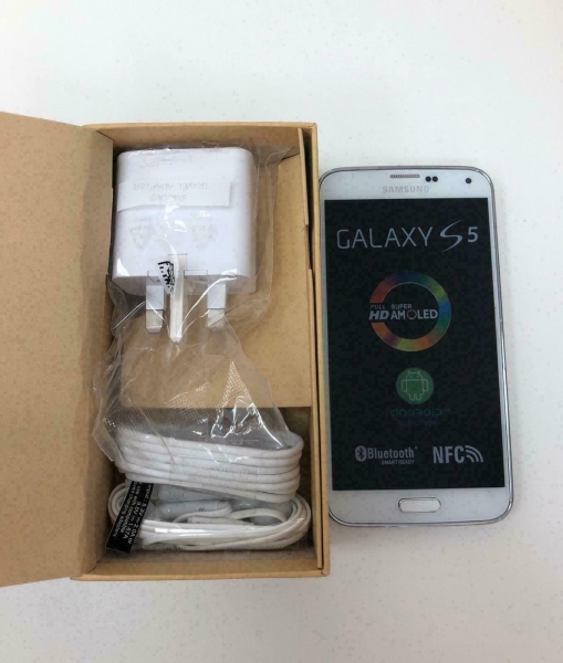 Samsung Galaxy S5 – 16 GB – schimmerndes schwarzes (entsperrt) Smartphone