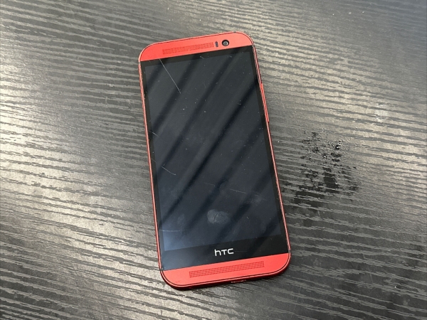 HTC ONE M7 SMARTPHONE – UNGETESTET – ERSATZTEILE ODER REPARATUREN