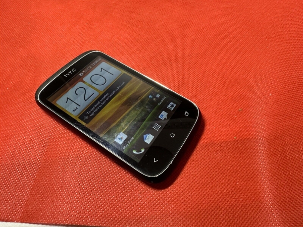 HTC Desire C – Smartphone schwarz (entsperrt)