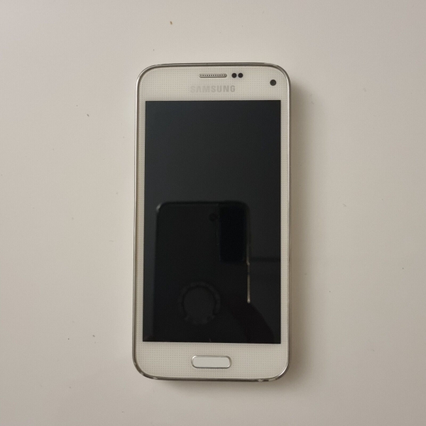 Samsung  Galaxy S5 Mini SM-G800F – 16GB – Weiß (Ohne Simlock) Smartphone