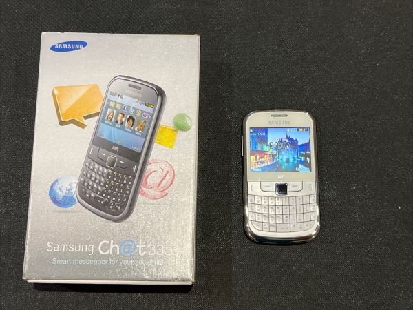 Samsung Chat 335 – weiß (entsperrt) Smartphone