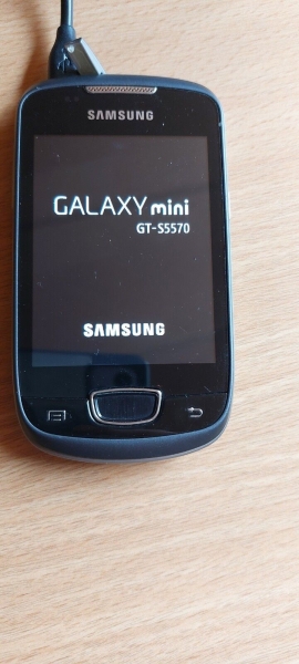 Samsung  Galaxy Mini GT-S5570I – Steel-Grey (Ohne Simlock) Smartphone