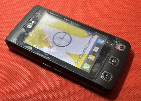 LG Cookie KP500 – Smartphone schwarz (entsperrt)