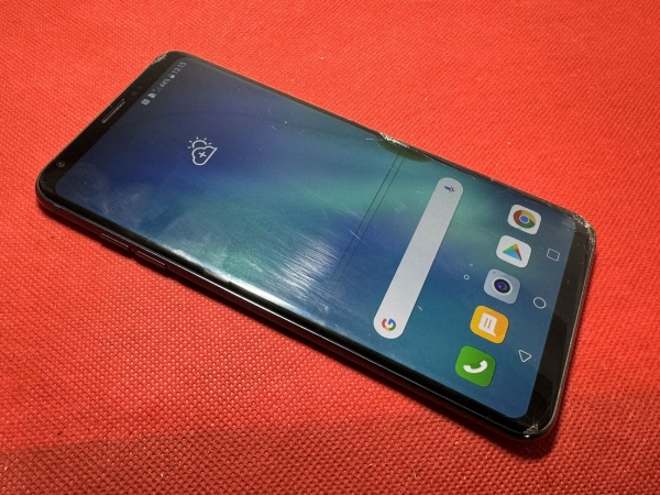 LG V30 – 64GB Smartphone defekt Schaden