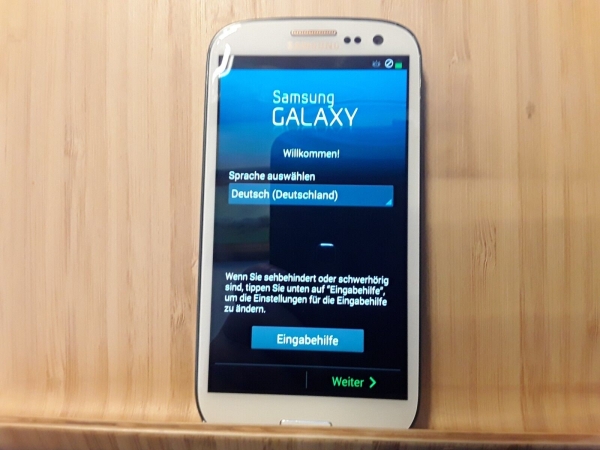 Handy Samsung Galaxy S3 GT I9300 weiss  ohne Simlock Smartphone