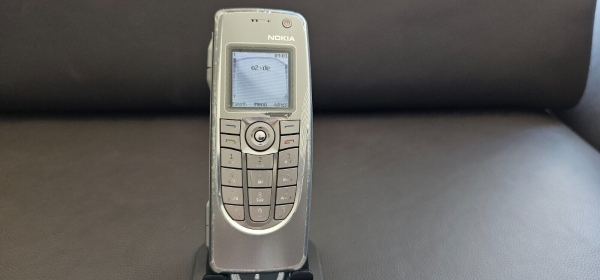 Nokia 9300i – Grau (Ohne Simlock) Smartphone – Raritat!!