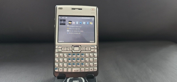 Nokia  E61i – Mokka (Ohne Simlock) Smartphone – WIE NEU!!!