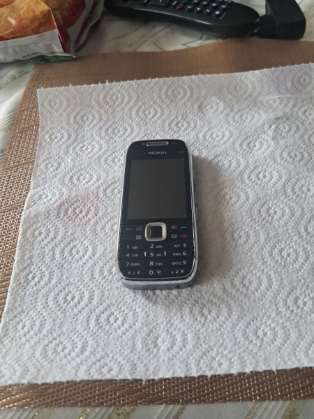 Nokia  E75 -1 Silber (Ohne Simlock) Smartphone .Original Verpackung , Anleitung