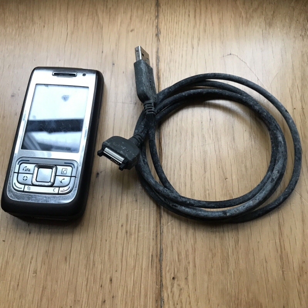 Nokia Phone E65 Slider entsperrt Smartphone braun BL-5FA