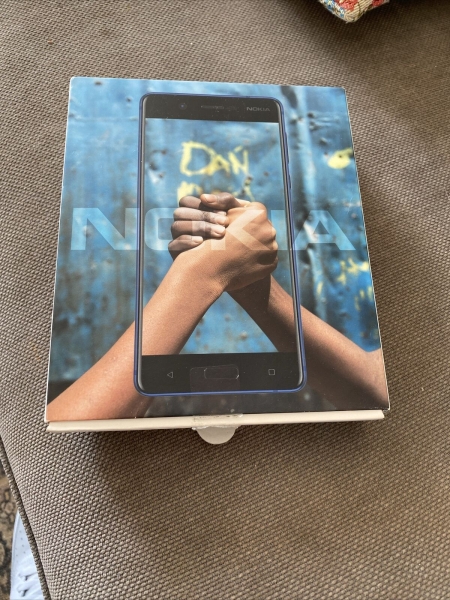 Nokia 5 – 16GB – Tempered Blue verpackt Defekt Akku