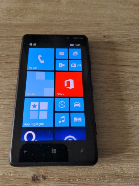 Nokia Lumia 820 – 8GB – (O2) Windows Smartphone