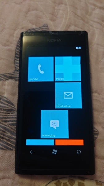 Nokia Lumia 800 – 16 GB – Schwarz Smartphone