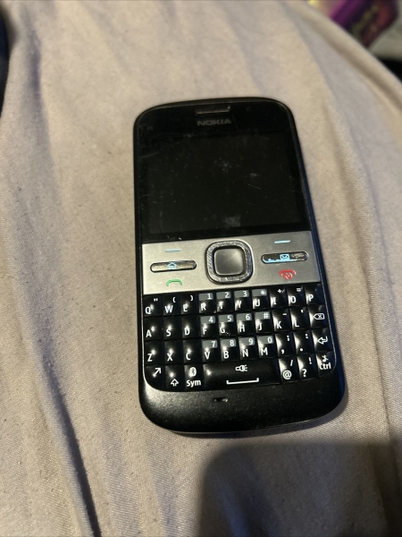 Nokia E5-00 – Schwarz (Orange) Smartphone