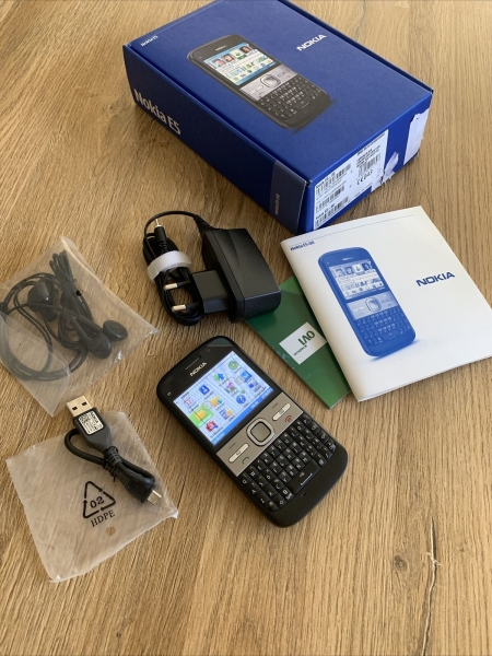 Nokia  E5-00 – Carbon Black (Ohne Simlock) Smartphone