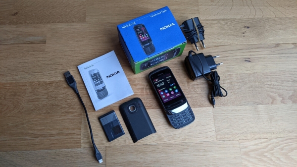 Nokia C2-02 Touch- / Slide Handy Smartphone, entsperrt, funktionsbereit, schwarz