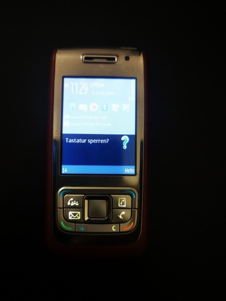 Nokia  E65 – Rot – Silber (Ohne Simlock) Smartphone