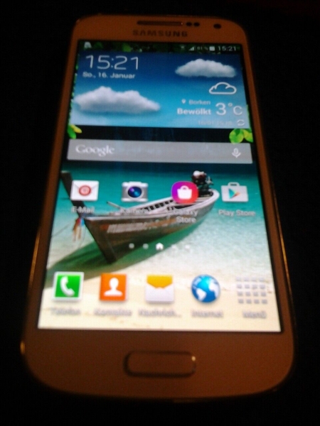 Samsung Galaxy S4 Mini Smartphone