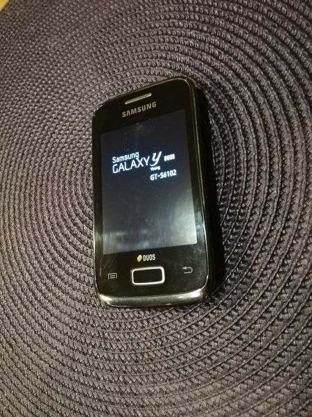 Smartphone Samsung Galaxy Y Duos GT-S6102