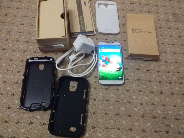 Samsung Galaxy S4 GT-I9505G 4G Edition – 16GB+ Extras White Frost (entsperrt) Box