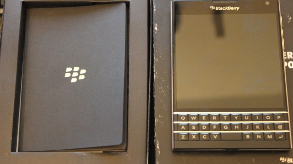 BlackBerry Passport – 32gb Smartphone – Like new in box