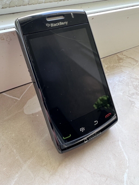 BlackBerry Storm2 9520 (Vodafone) Smartphone Ohne Akku und Akkudeckel