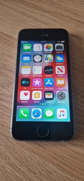 Apple ME433B/A iPhone 5s 32GB 8 MP 1,3 GHz Smartphone (Vodafone) – schwarz