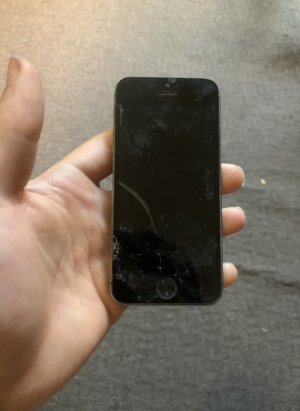 Apple iPhone 5 schwarz & schiefer A1429 Smartphone Ersatzteile oder Reparaturen