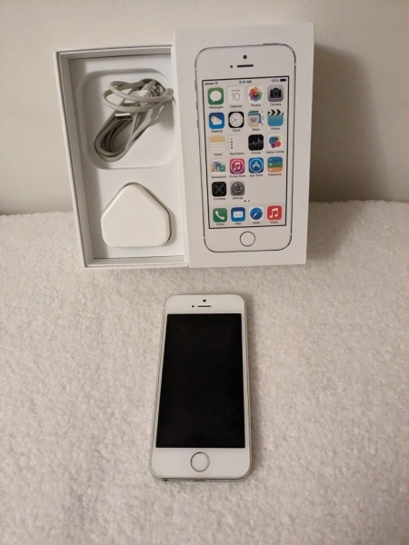 Apple iPhone 5s – 16 GB – silber/weiß (O2) A1457 (GSM)