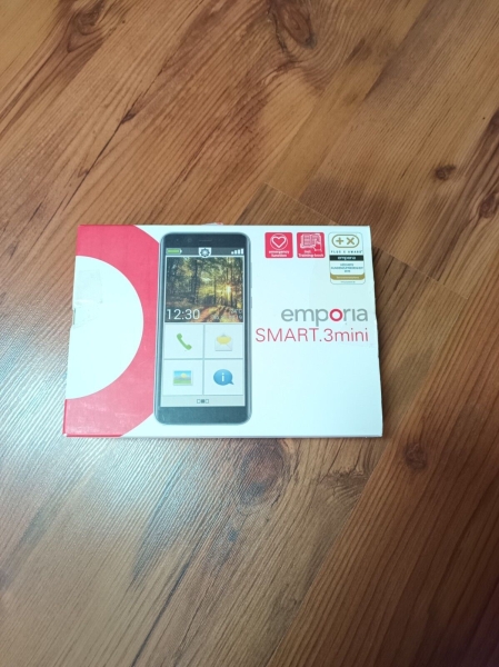 Smartphone Emporia Smart 3 mini – 16GB herausnehmbarer A mit Rentnermodus OVP