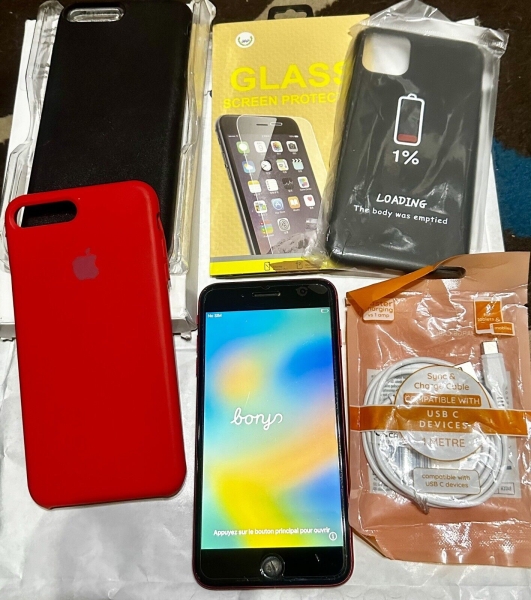 Apple iPhone 8 Plus – 64GB – ROT Limited Edition (entsperrt) A1897 (GSM)