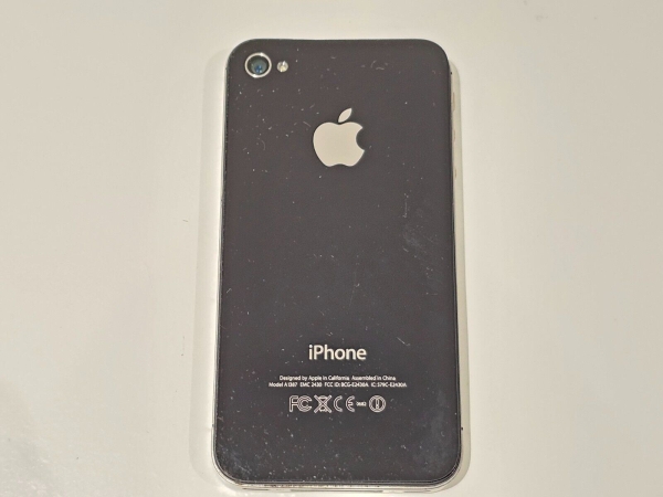 Apple iPhone 4s – 8 GB – Schwarz (entsperrt) A1387 (CDMA + GSM)