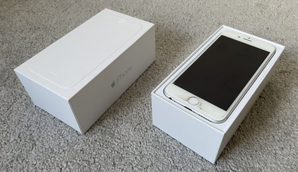 Apple iPhone 6 – 64 GB – SILBER – A1586 (CDMA + GSM) – FUNKTIONIERT NICHT/FÜR TEILE