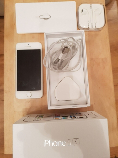 Apple iPhone 5s 16GB 8 MP 1,3 GHz Smartphone (entsperrt) – silber