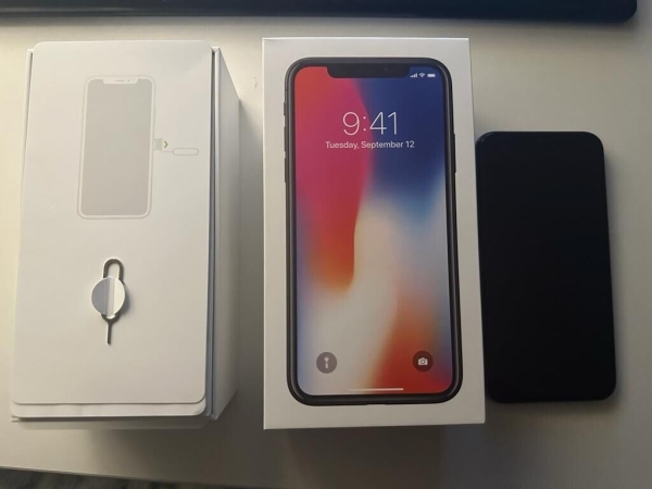 Apple iPhone X – 64GB – Spacegrau (Vodafone) A1901 (GSM)