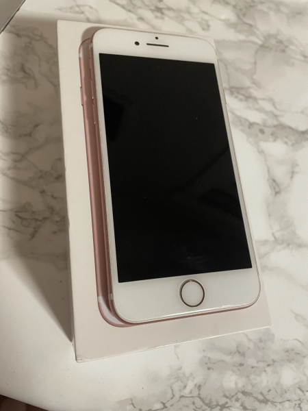 Apple iPhone 7 – 32GB – silber (EE) A1778 (GSM)