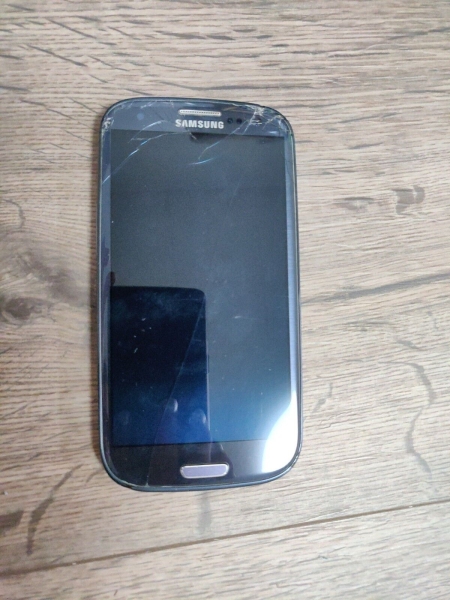 Samsung  Galaxy 3 GT-I5800 – Deep Black (Ohne Simlock) Smartphone