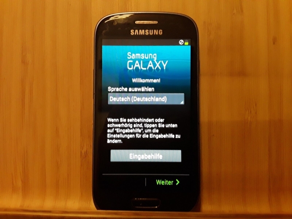 Handy Samsung Galaxy S3 mini GT I8200  schwarz ohne Simlock Smartphone