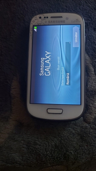 Samsung  Galaxy S III mini GT-I8190 – 8GB – La Fleur (Ohne Simlock) Smartphone