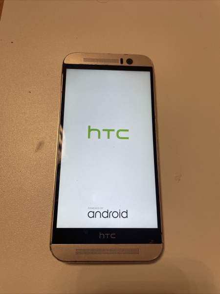 HTC  One M9 – 32GB (Ohne Simlock) Smartphone – Silver-Gold