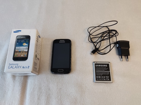 Samsung  Galaxy Ace 2 GT-I8160P – 4GB – Onyx Black (o. Simlock) Smartphone | OVP