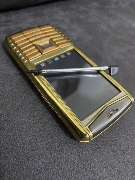 Vertu Ti – Gold (entsperrt) Smartphone