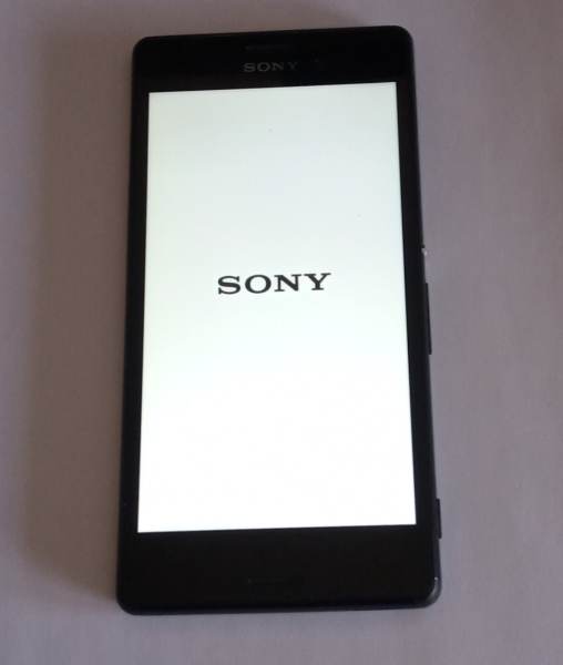 Sony Xperia M4 Smartphone 2 GB RAM 8 GB Speicher schwarz + Flipcase Leder