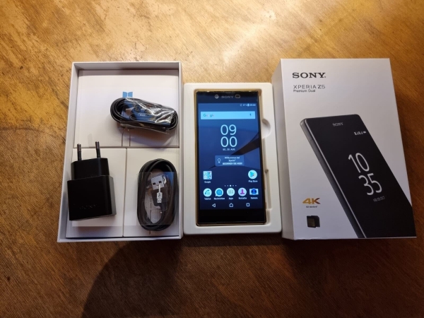 Sony Xperia Z5 Premium 32 GB Smartphone