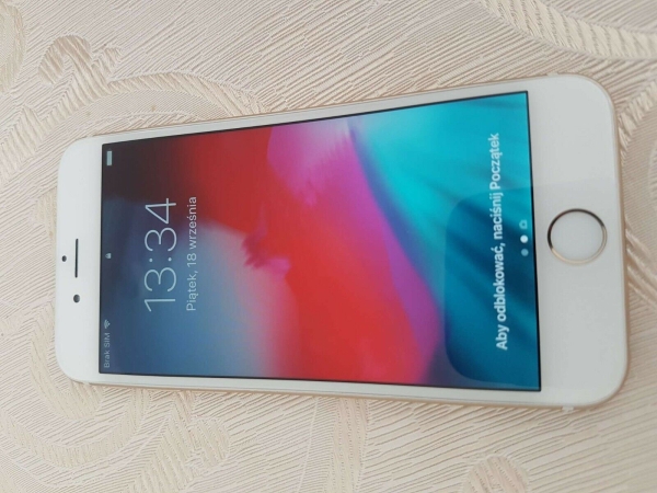 Apple iPhone 6 – 128 GB – Gold A1586 (CDMA GSM)